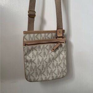 Michael Kors Crossbody